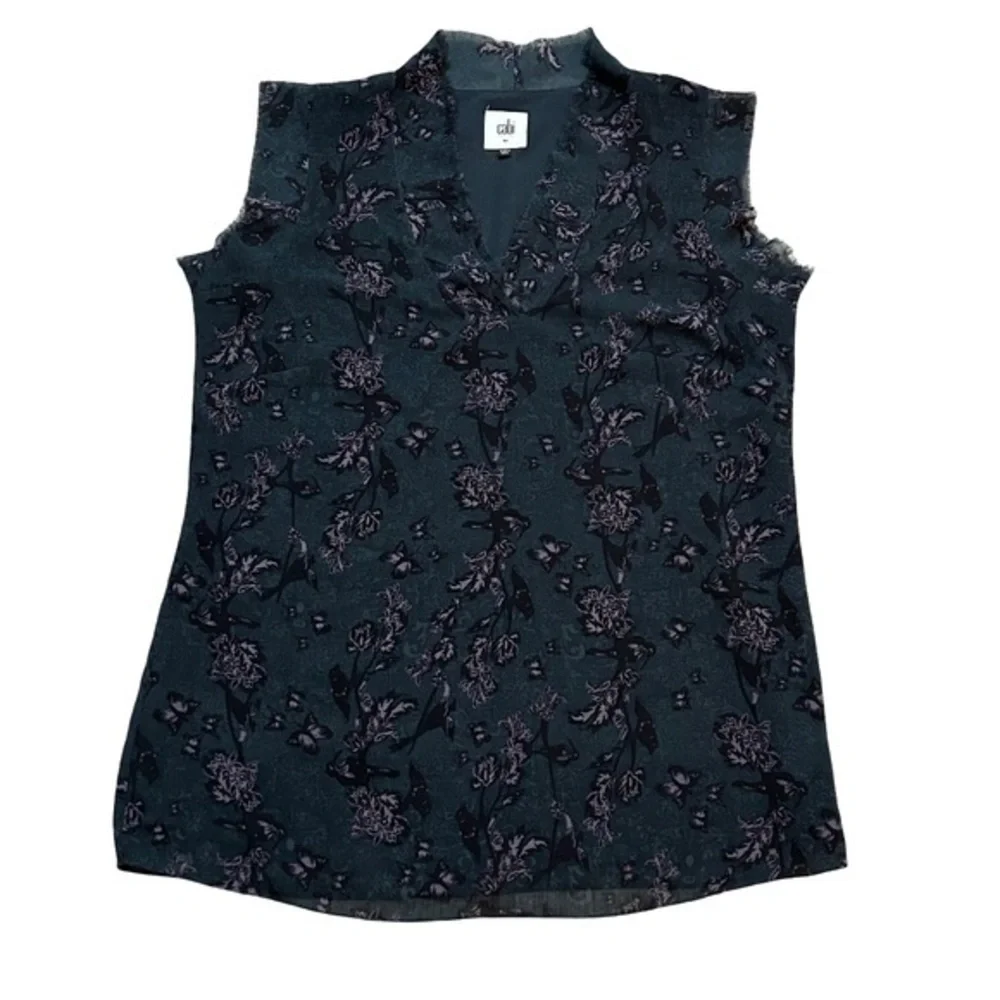 CAbi Sleeveless Floral Blouse With Frayed Hem. Lined. - Picture 1 of 8